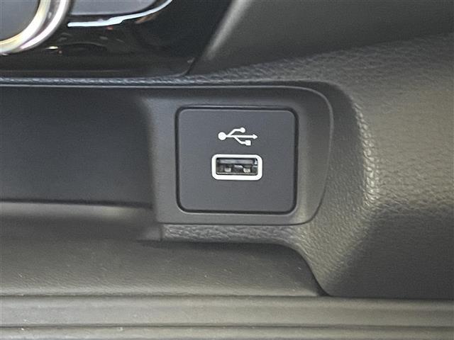 ヴェゼル Ｇ　純正９インチディスプレイオーディオ　バックカメラ　ビルトインＥＴＣ２．０　前後ドライブレコーダー　ホンダセンシング　アダプティブクルーズコントロール　ワイヤレス充電　純正アルミホイール　オートライト（26枚目）