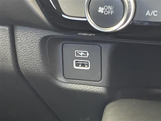 ヴェゼル Ｇ　純正９インチディスプレイオーディオ　バックカメラ　ビルトインＥＴＣ２．０　前後ドライブレコーダー　ホンダセンシング　アダプティブクルーズコントロール　ワイヤレス充電　純正アルミホイール　オートライト（27枚目）