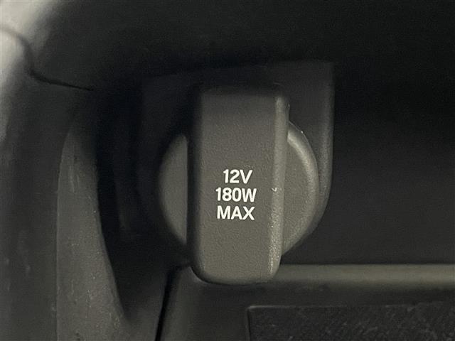 ヴェゼル Ｇ　純正９インチディスプレイオーディオ　バックカメラ　ビルトインＥＴＣ２．０　前後ドライブレコーダー　ホンダセンシング　アダプティブクルーズコントロール　ワイヤレス充電　純正アルミホイール　オートライト（28枚目）