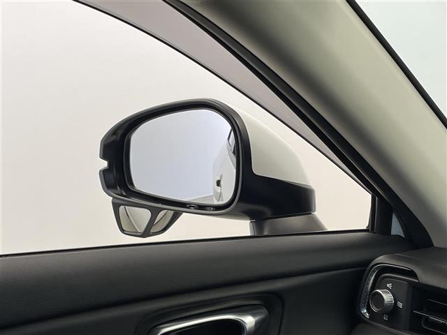 ヴェゼル Ｇ　純正９インチディスプレイオーディオ　バックカメラ　ビルトインＥＴＣ２．０　前後ドライブレコーダー　ホンダセンシング　アダプティブクルーズコントロール　ワイヤレス充電　純正アルミホイール　オートライト（30枚目）