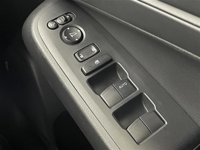 ヴェゼル Ｇ　純正９インチディスプレイオーディオ　バックカメラ　ビルトインＥＴＣ２．０　前後ドライブレコーダー　ホンダセンシング　アダプティブクルーズコントロール　ワイヤレス充電　純正アルミホイール　オートライト（31枚目）