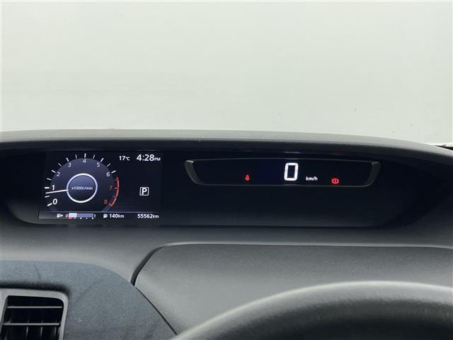 セレナ ライダー　純正ナビ　フリップダウンモニター　バックカメラ　ビルトインＥＴＣ　ドライブレコーダー　エマージェンシーブレーキ　クルーズコントロール　社外アルミホイール　プッシュスタート　スマートキー　オートライト（8枚目）