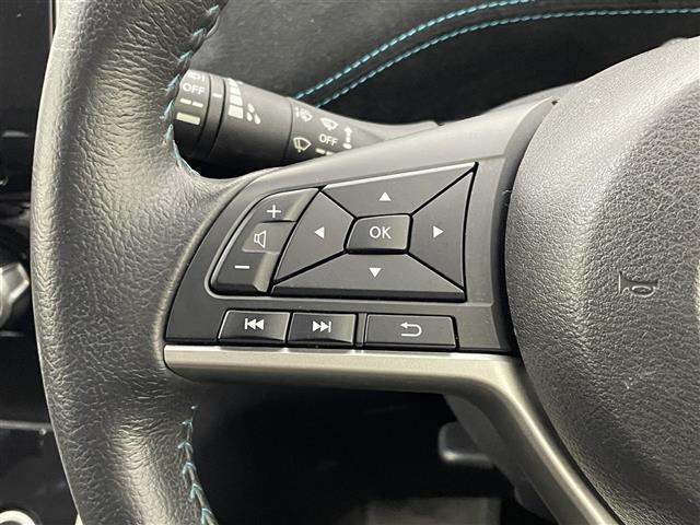 セレナ ライダー　純正ナビ　フリップダウンモニター　バックカメラ　ビルトインＥＴＣ　ドライブレコーダー　エマージェンシーブレーキ　クルーズコントロール　社外アルミホイール　プッシュスタート　スマートキー　オートライト（10枚目）