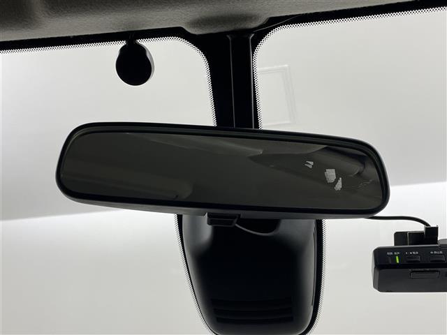 セレナ ライダー　純正ナビ　フリップダウンモニター　バックカメラ　ビルトインＥＴＣ　ドライブレコーダー　エマージェンシーブレーキ　クルーズコントロール　社外アルミホイール　プッシュスタート　スマートキー　オートライト（24枚目）