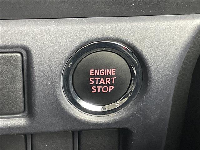 ヴォクシー ＺＳ　純正９インチ　フリップダウンモニター　バックカメラ　ビルトインＥＴＣ　両側パワースライドドア　コーナーセンサー　純正アルミホイール　プッシュスタート　スマートキー　オートライト　ＬＥＤライト　ＴＶ（14枚目）