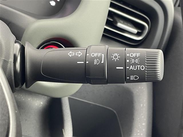 フリード e:HEVクロスター 登録済未使用車 純正9型ナビ 地デジ Bカメラ ホンダセンシング 衝突軽減 レーンキープ レーダークルコン BSM クリアランスソナー 両側電動スライド シートヒーター LEDオートライト 純正AW(11枚目)