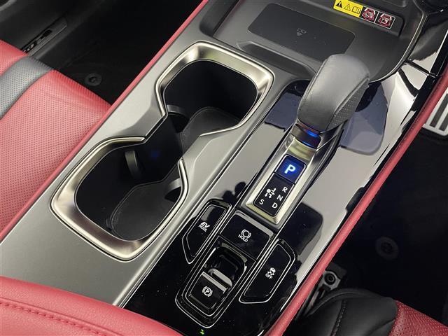 ◆商談ルームには「キッズスペース」を完備しています。ＤＶＤ、ブロック、絵本、おままごとセット。お子様連れでも、ゆっくりとお車をお選びいただけます！