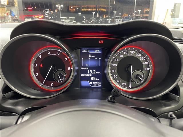 スイフトスポーツ ベースグレード　社外１０インチナビ　全方位モニター　ＢＳＭ　ＥＴＣ　セーフティサポート　アダプティブクルーズコントロール　シートヒーター　ステアリングヒーター　ＨＤＭＩ　純正アルミホイール　オートライト　ＬＥＤライト（7枚目）