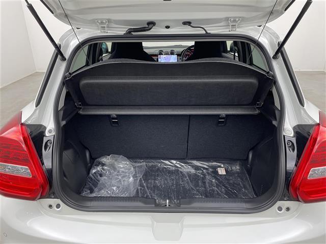 スイフトスポーツ ベースグレード　社外１０インチナビ　全方位モニター　ＢＳＭ　ＥＴＣ　セーフティサポート　アダプティブクルーズコントロール　シートヒーター　ステアリングヒーター　ＨＤＭＩ　純正アルミホイール　オートライト　ＬＥＤライト（28枚目）