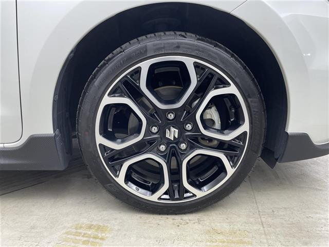 スイフトスポーツ ベースグレード　社外１０インチナビ　全方位モニター　ＢＳＭ　ＥＴＣ　セーフティサポート　アダプティブクルーズコントロール　シートヒーター　ステアリングヒーター　ＨＤＭＩ　純正アルミホイール　オートライト　ＬＥＤライト（35枚目）