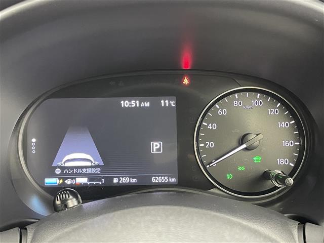 キックス Ｘ　プロパイロット　純正９インチナビ　アラウンドビューモニター　ビルトインＥＴＣ　ドライブレコーダー　レーダークルーズコントロール　インテリジェントルームミラー　ハーフレザー　オートライト　ＬＥＤライト（8枚目）