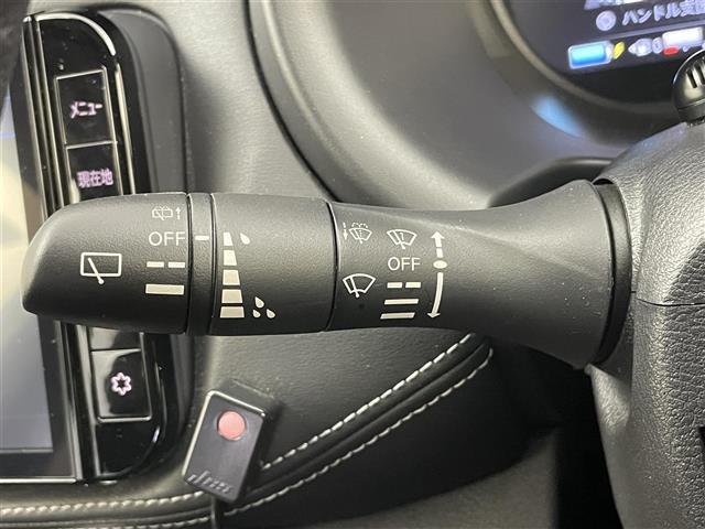 キックス Ｘ　プロパイロット　純正９インチナビ　アラウンドビューモニター　ビルトインＥＴＣ　ドライブレコーダー　レーダークルーズコントロール　インテリジェントルームミラー　ハーフレザー　オートライト　ＬＥＤライト（9枚目）