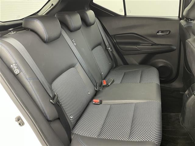 キックス Ｘ　プロパイロット　純正９インチナビ　アラウンドビューモニター　ビルトインＥＴＣ　ドライブレコーダー　レーダークルーズコントロール　インテリジェントルームミラー　ハーフレザー　オートライト　ＬＥＤライト（18枚目）