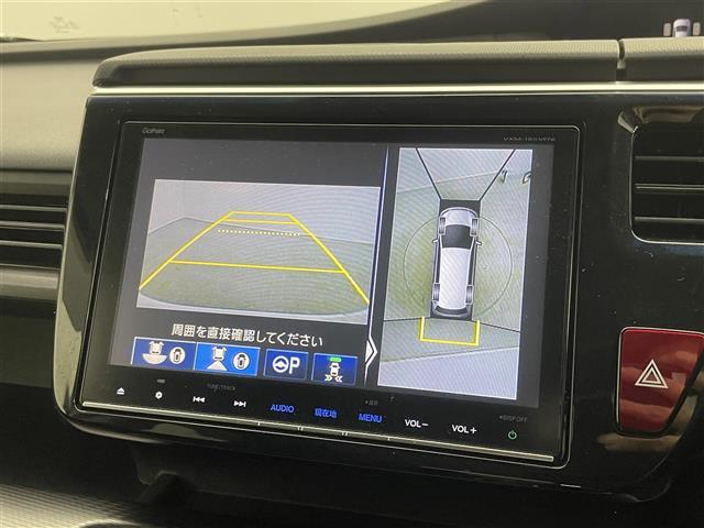 ステップワゴンスパーダ スパーダ・クールスピリット　ホンダセンシング　純正９インチナビ　フリップダウンモニター　マルチビュー　ビルトインＥＴＣ　ドライブレコーダー　アダプティブクルーズコントロール　ハーフレザー　シートヒーター　オートライト　ＬＥＤヘッドライト　地デジ（4枚目）