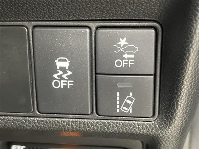 ステップワゴンスパーダ スパーダ・クールスピリット　ホンダセンシング　純正９インチナビ　フリップダウンモニター　マルチビュー　ビルトインＥＴＣ　ドライブレコーダー　アダプティブクルーズコントロール　ハーフレザー　シートヒーター　オートライト　ＬＥＤヘッドライト　地デジ（18枚目）