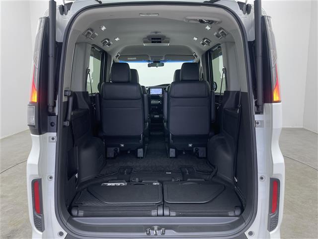 ステップワゴンスパーダ スパーダ・クールスピリット　ホンダセンシング　純正９インチナビ　フリップダウンモニター　マルチビュー　ビルトインＥＴＣ　ドライブレコーダー　アダプティブクルーズコントロール　ハーフレザー　シートヒーター　オートライト　ＬＥＤヘッドライト　地デジ（24枚目）