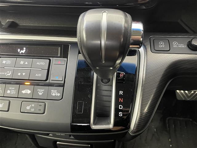 ステップワゴンスパーダ スパーダ・クールスピリット　ホンダセンシング　純正９インチナビ　フリップダウンモニター　マルチビュー　ビルトインＥＴＣ　ドライブレコーダー　アダプティブクルーズコントロール　ハーフレザー　シートヒーター　オートライト　ＬＥＤヘッドライト　地デジ（27枚目）