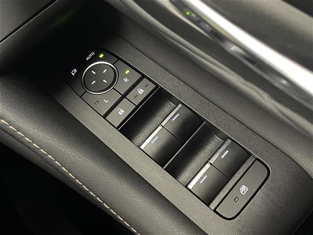 アルファードハイブリッド Z モデリスタエアロ 純正14インチナビ フリップダウンモニター パノラミックビューモニター BSM HUD ユニバーサルステップ ETC2.0 前後ドラレコ デジタルインナーミラー ワイヤレス充電 三眼(30枚目)