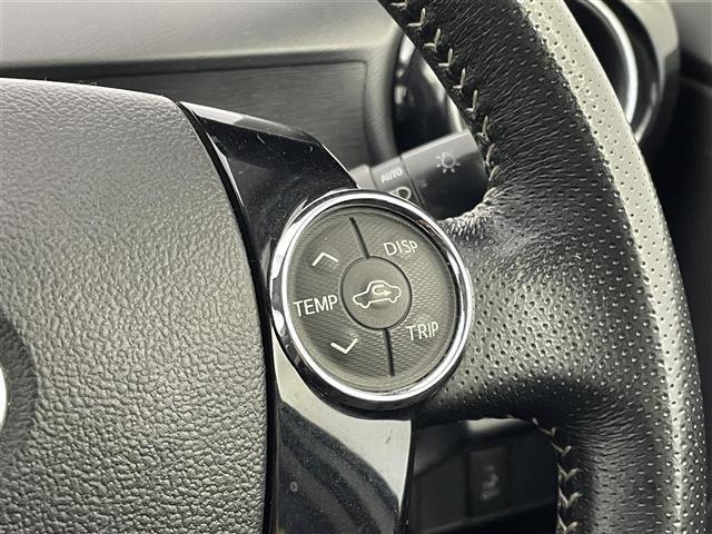 アクア Ｇ　Ｇ’ｓ　純正ナビ　バックカメラ　ビルトインＥＴＣ　ドライブレコーダー　クルーズコントロール　ハーフレザー　ステアリングスイッチ　純正アルミホイール　スマートキー　オートライト　ＬＥＤヘッドライト　地デジＴＶ（11枚目）