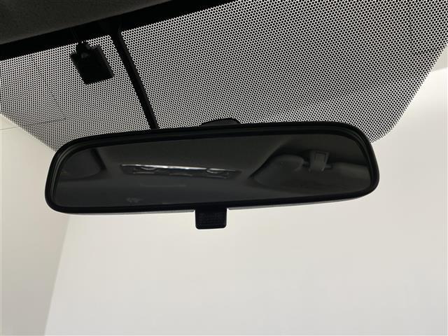 アクア Ｇ　Ｇ’ｓ　純正ナビ　バックカメラ　ビルトインＥＴＣ　ドライブレコーダー　クルーズコントロール　ハーフレザー　ステアリングスイッチ　純正アルミホイール　スマートキー　オートライト　ＬＥＤヘッドライト　地デジＴＶ（23枚目）