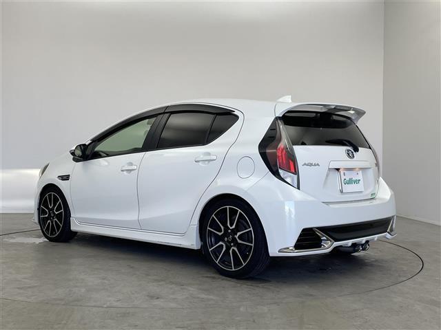 アクア Ｇ　Ｇ’ｓ　純正ナビ　バックカメラ　ビルトインＥＴＣ　ドライブレコーダー　クルーズコントロール　ハーフレザー　ステアリングスイッチ　純正アルミホイール　スマートキー　オートライト　ＬＥＤヘッドライト　地デジＴＶ（43枚目）