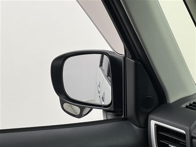 ルーミー カスタムＧ－Ｔ　スマートアシスト２　純正９インチナビ　バックカメラ　ビルトインＥＴＣ　前後ドライブレコーダー　クルーズコントロール　シートヒーター　社外アルミホイール　スマートキー　オートライト　ＬＥＤヘッドライト（30枚目）