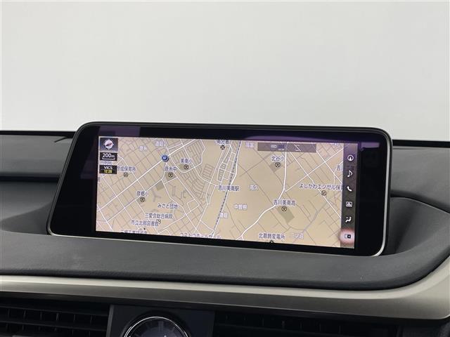 ＲＸ ３００　Ｆスポーツ　サンルーフ　メーカーナビ　ＢＳＭ　ＨＵＤ　赤レザー　三眼ＬＥＤ　ビルトインＥＴＣ２．０　ドライブレコーダー　セーフティシステムプラス　レーダークルーズ　シートヒーター　ベンチレーション　ＡＣ１００Ｖ（5枚目）