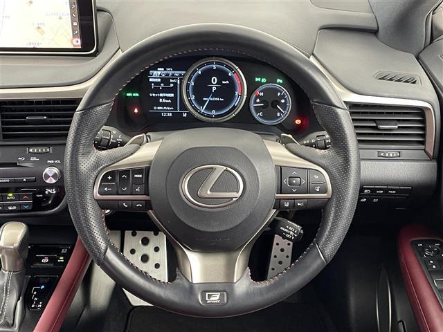 ＲＸ ３００　Ｆスポーツ　サンルーフ　メーカーナビ　ＢＳＭ　ＨＵＤ　赤レザー　三眼ＬＥＤ　ビルトインＥＴＣ２．０　ドライブレコーダー　セーフティシステムプラス　レーダークルーズ　シートヒーター　ベンチレーション　ＡＣ１００Ｖ（8枚目）