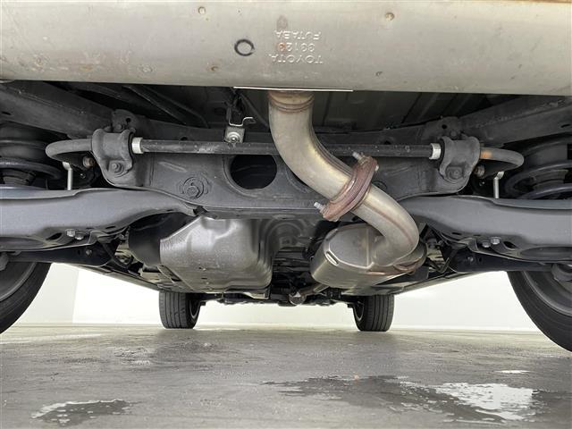 ＲＸ ３００　Ｆスポーツ　サンルーフ　メーカーナビ　ＢＳＭ　ＨＵＤ　赤レザー　三眼ＬＥＤ　ビルトインＥＴＣ２．０　ドライブレコーダー　セーフティシステムプラス　レーダークルーズ　シートヒーター　ベンチレーション　ＡＣ１００Ｖ（35枚目）