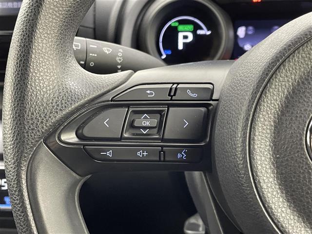 ヤリス ハイブリッドＧ　純正８インチディスプレイオーディオ　パノラミックビューモニター　ＢＳＭ　ビルトインＥＴＣ２．０　前後ドライブレコーダー　セーフティセンス　レーダークルーズコントロール　オートハイビーム　ＬＥＤライト（11枚目）