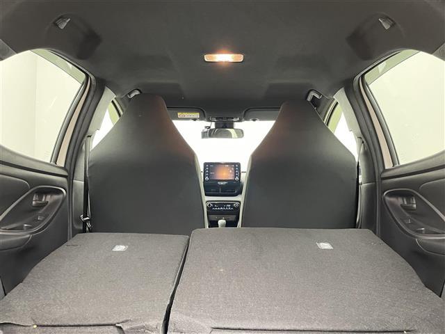 ヤリス ハイブリッドＧ　純正８インチディスプレイオーディオ　パノラミックビューモニター　ＢＳＭ　ビルトインＥＴＣ２．０　前後ドライブレコーダー　セーフティセンス　レーダークルーズコントロール　オートハイビーム　ＬＥＤライト（23枚目）