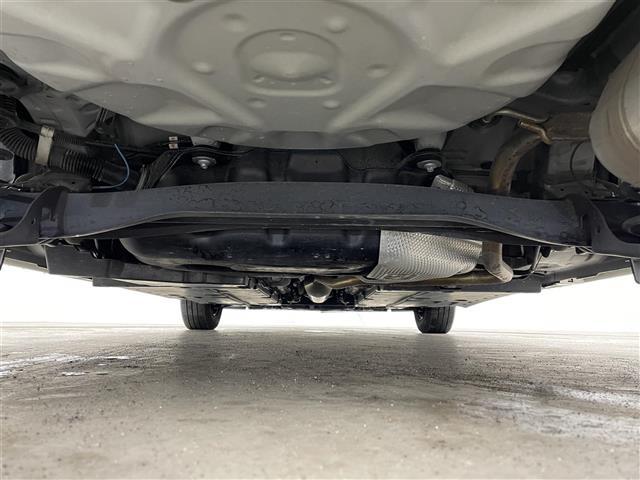 ヤリス ハイブリッドＧ　純正８インチディスプレイオーディオ　パノラミックビューモニター　ＢＳＭ　ビルトインＥＴＣ２．０　前後ドライブレコーダー　セーフティセンス　レーダークルーズコントロール　オートハイビーム　ＬＥＤライト（35枚目）