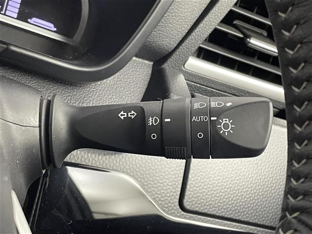 ルーミー カスタムG-T スマートアシスト 社外9インチナビ バックカメラ ビルトインETC レーダークルーズコントロール ミラー一体型ドラレコ シートヒーター HDMI 純正アルミホイール オートハイビーム LED 地デジ(14枚目)