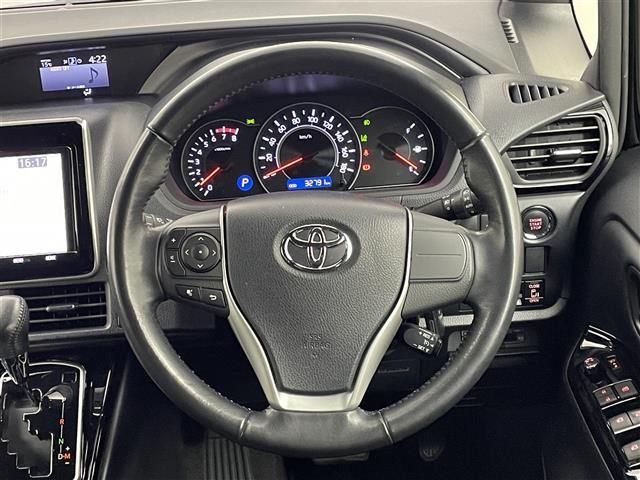 ノア Si ダブルバイビー 純正9インチナビ フリップダウンモニター バックカメラ ビルトインETC セーフティセンス クルーズコントロール ステアリングスイッチ 純正アルミホイール スマートキー オートハイビーム LEDライト(8枚目)