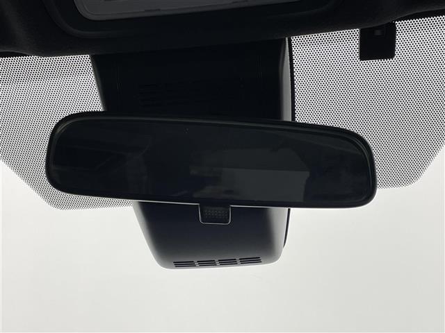 ノア Si ダブルバイビー 純正9インチナビ フリップダウンモニター バックカメラ ビルトインETC セーフティセンス クルーズコントロール ステアリングスイッチ 純正アルミホイール スマートキー オートハイビーム LEDライト(26枚目)