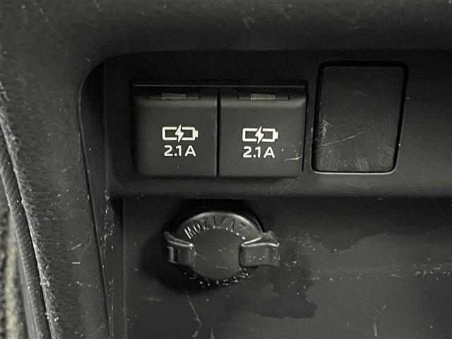 ノア Si ダブルバイビー 純正9インチナビ フリップダウンモニター バックカメラ ビルトインETC セーフティセンス クルーズコントロール ステアリングスイッチ 純正アルミホイール スマートキー オートハイビーム LEDライト(29枚目)