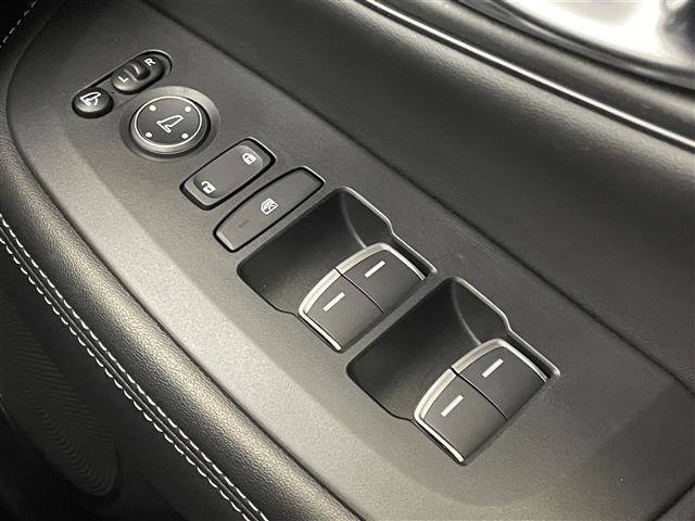 ZR-V e:HEV Z BOSE 純正9インチナビ マルチビュー BSM ビルトインETC2.0 ホンダセンシング アダプティブクルーズ シートヒーター ステアリングヒーター メモリシート ワイヤレス充電 オートハイビーム(31枚目)