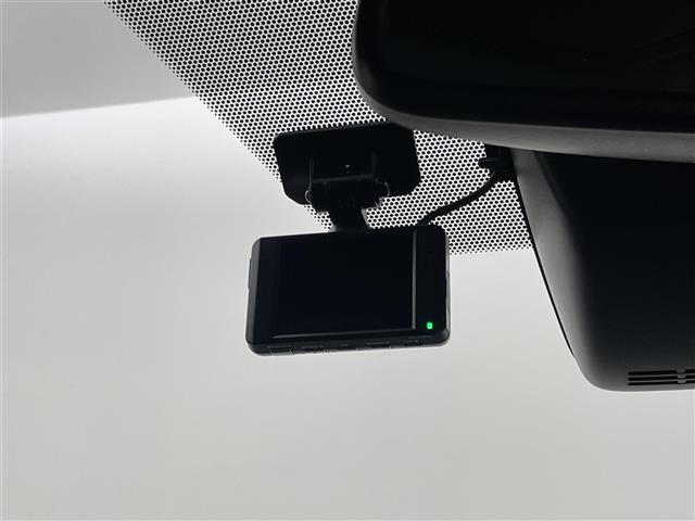 エスクァイア Ｇｉ　プレミアムパッケージ　ブラックテーラード　モデリスタエアロ　ＡＬＰＩＮＥ１１インチナビ　フリップダウンモニター　バックカメラ　ＥＴＣ　ドライブレコーダー　セーフティセンス　クルーズコントロール　シートヒーター　オートハイビーム　ＬＥＤライト（8枚目）