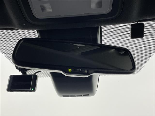 エスクァイア Ｇｉ　プレミアムパッケージ　ブラックテーラード　モデリスタエアロ　ＡＬＰＩＮＥ１１インチナビ　フリップダウンモニター　バックカメラ　ＥＴＣ　ドライブレコーダー　セーフティセンス　クルーズコントロール　シートヒーター　オートハイビーム　ＬＥＤライト（27枚目）
