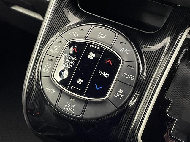 エスクァイア Ｇｉ　プレミアムパッケージ　ブラックテーラード　モデリスタエアロ　ＡＬＰＩＮＥ１１インチナビ　フリップダウンモニター　バックカメラ　ＥＴＣ　ドライブレコーダー　セーフティセンス　クルーズコントロール　シートヒーター　オートハイビーム　ＬＥＤライト（29枚目）