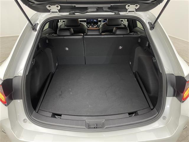 カローラツーリング ハイブリッド　ダブルバイビー　モデリスタエアロ　純正１０．５インチディスプレイオーディオ　バックカメラ　ＢＳＭ　ビルトインＥＴＣ２．０　ドラレコ　セーフティセンス　レーダークルーズ　シートヒーター　ステアリングヒーター　ＬＥＤ（20枚目）