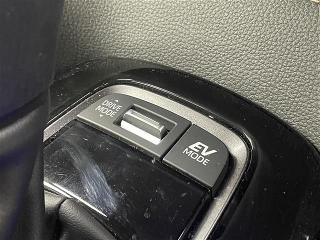 カローラツーリング ハイブリッド　ダブルバイビー　モデリスタエアロ　純正１０．５インチディスプレイオーディオ　バックカメラ　ＢＳＭ　ビルトインＥＴＣ２．０　ドラレコ　セーフティセンス　レーダークルーズ　シートヒーター　ステアリングヒーター　ＬＥＤ（25枚目）