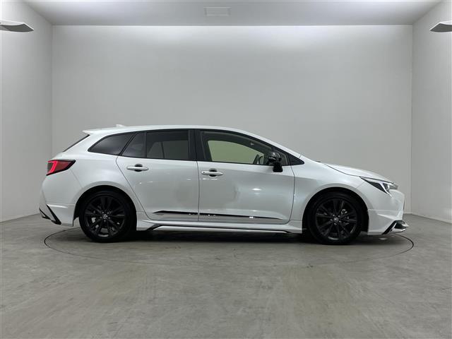 カローラツーリング ハイブリッド　ダブルバイビー　モデリスタエアロ　純正１０．５インチディスプレイオーディオ　バックカメラ　ＢＳＭ　ビルトインＥＴＣ２．０　ドラレコ　セーフティセンス　レーダークルーズ　シートヒーター　ステアリングヒーター　ＬＥＤ（40枚目）