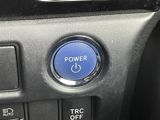 ヴォクシー ハイブリッドＺＳ　煌ＩＩＩ　純正１０インチナビ　フリップダウンモニター　バックカメラ　ビルトインＥＴＣ　セーフティセンス　クルーズコントロール　シートヒーター　純正アルミホイール　スマートキー　オートハイビーム　ＬＥＤライト（15枚目）