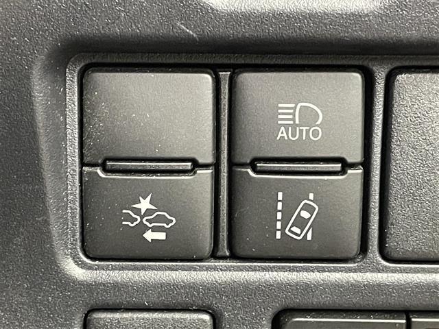 ヴォクシー ハイブリッドＺＳ　煌ＩＩＩ　純正１０インチナビ　フリップダウンモニター　バックカメラ　ビルトインＥＴＣ　セーフティセンス　クルーズコントロール　シートヒーター　純正アルミホイール　スマートキー　オートハイビーム　ＬＥＤライト（17枚目）