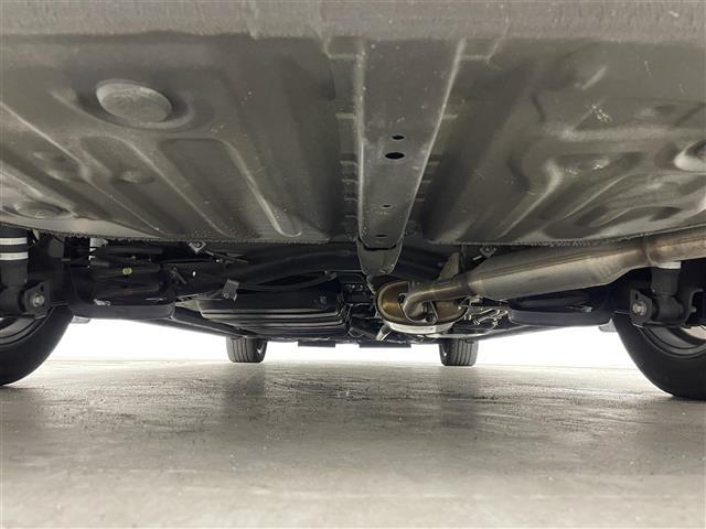 ヴォクシー ハイブリッドＺＳ　煌ＩＩＩ　純正１０インチナビ　フリップダウンモニター　バックカメラ　ビルトインＥＴＣ　セーフティセンス　クルーズコントロール　シートヒーター　純正アルミホイール　スマートキー　オートハイビーム　ＬＥＤライト（35枚目）