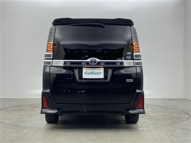 ヴォクシー ハイブリッドＺＳ　煌ＩＩＩ　純正１０インチナビ　フリップダウンモニター　バックカメラ　ビルトインＥＴＣ　セーフティセンス　クルーズコントロール　シートヒーター　純正アルミホイール　スマートキー　オートハイビーム　ＬＥＤライト（39枚目）