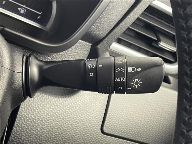 タンク カスタムＧ－Ｔ　スマートアシスト２　純正９インチナビ　バックカメラ　ビルトインＥＴＣ　前後ドライブレコーダー　クルーズコントロール　シートヒーター　スマートキー　純正アルミホイール　オートライト　ＬＥＤライト　地デジ（12枚目）