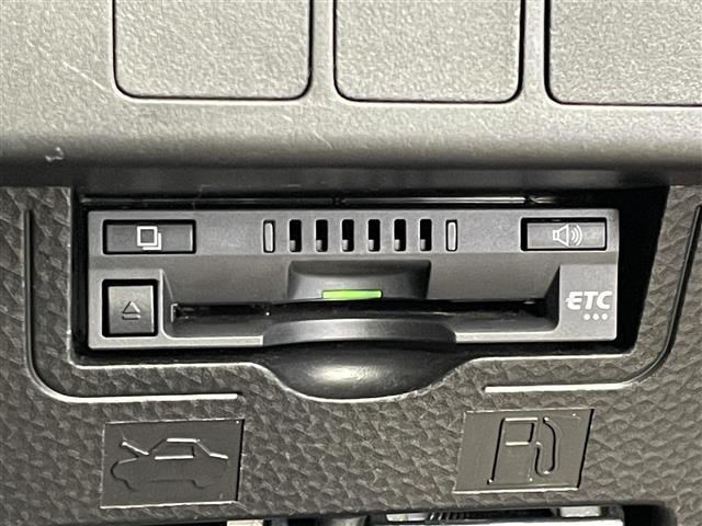 タンク カスタムＧ－Ｔ　スマートアシスト２　純正９インチナビ　バックカメラ　ビルトインＥＴＣ　前後ドライブレコーダー　クルーズコントロール　シートヒーター　スマートキー　純正アルミホイール　オートライト　ＬＥＤライト　地デジ（13枚目）