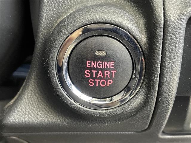 ＸＶ アドバンス　純正ナビ　バックカメラ　ＢＳＭ　ＥＴＣ　ドライブレコーダー　アイサイト　レーダークルーズコントロール　純正アルミホイール　プッシュスタート　スマートキー　オートライト　ＬＥＤヘッドライト　地デジＴＶ（17枚目）